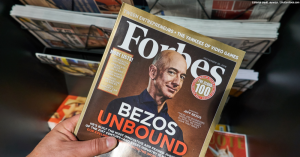 Jeff Bezos made $81,840 last year. He’s still the richest person in the world