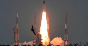  India’s second attempt at launching Moon mission succeeds