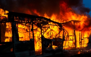 Sandalwood Fire, 823 acre grass fire has 10% containment as it destroys dozens of mobile homes in Riverside County.