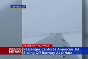 Plane slides off runway at Chicago’s O’Hare as snow moves in