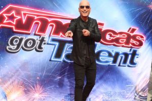 Howie Mandel Rushed To Hospital After Passing Out